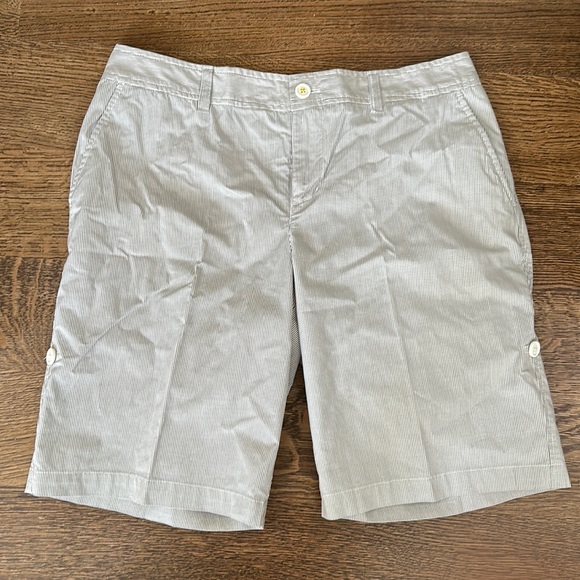 Ladies size 10 Bass shorts, white and taupe thin stripe - Picture 1 of 5